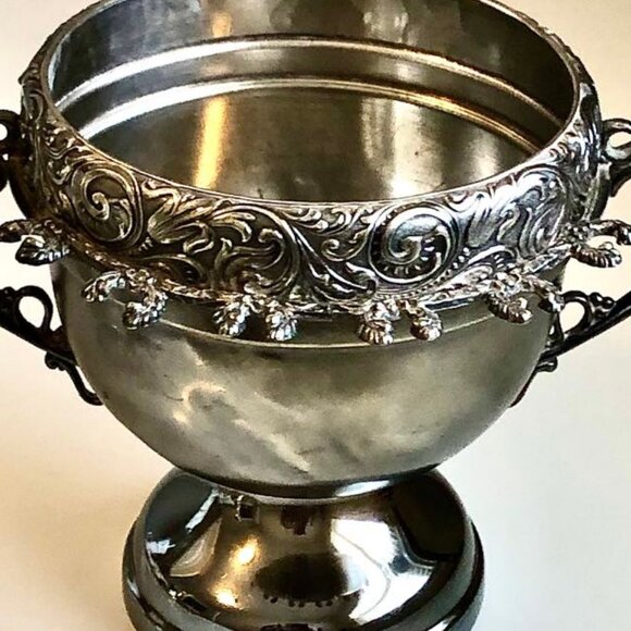 Antique Wm. Rogers WR Quadruple Silver Plate Sugar Bowl Spoon Holder Pattern #59 - Picture 7 of 10